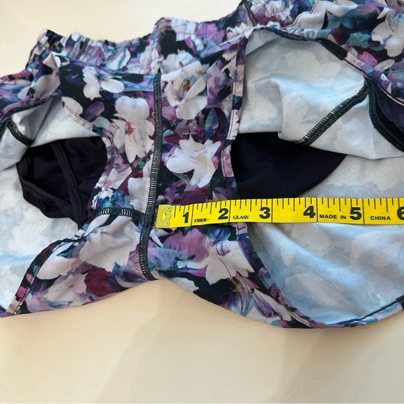 Lululemon Hotty Hot Short II 2.5" Utopia Multi Deep Phantom Black Purple White 6 - Picture 11 of 12